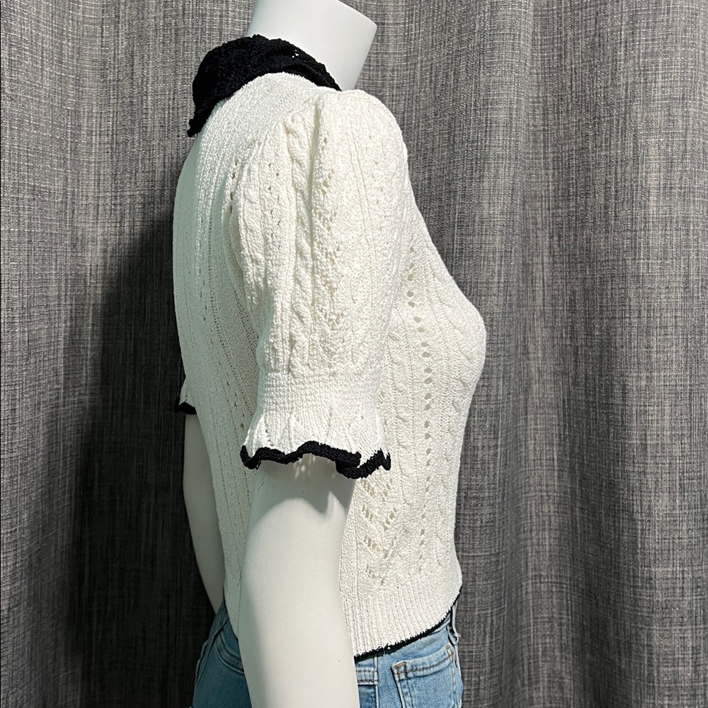NWOT Kimchi Blue Carlie Pointelle Short Sleeve Sweater Cream Black Small - Picture 7 of 13
